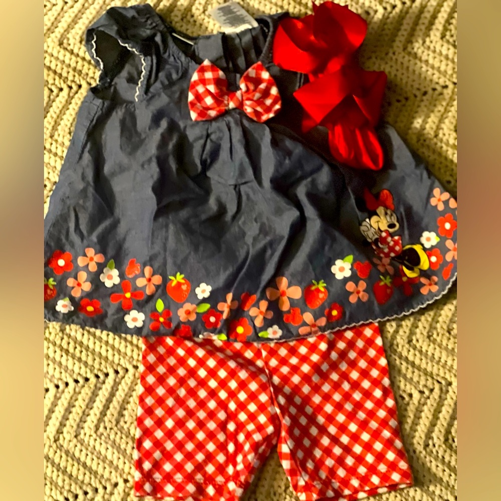 Girls size 18 months Minnie Mouse Outfit